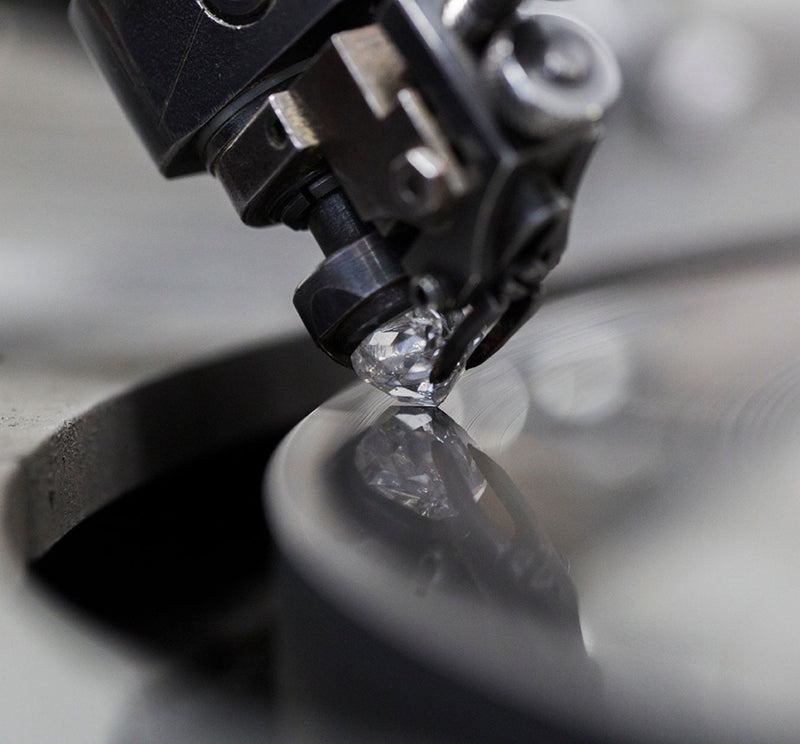 design engagement rings with LVC ring builder