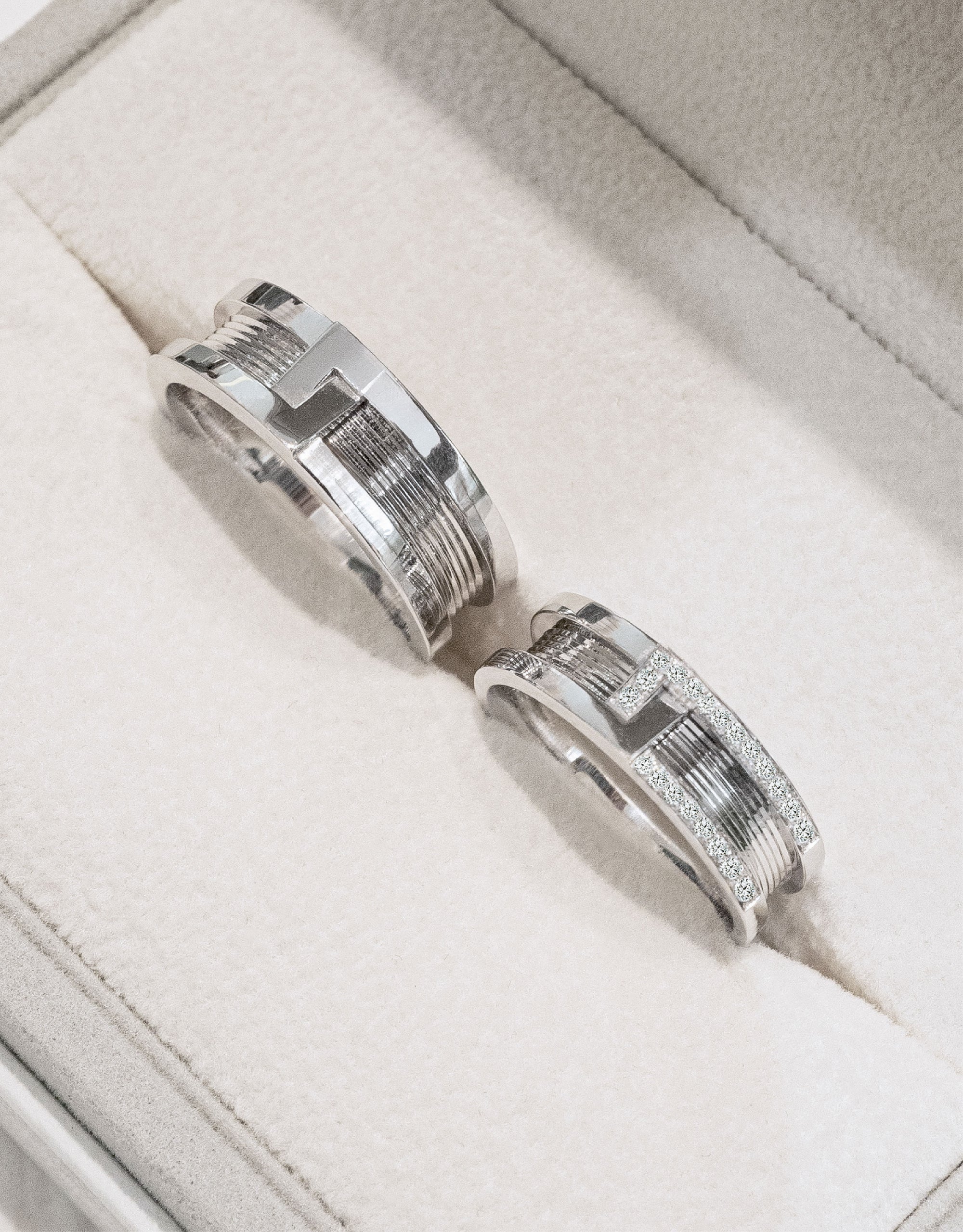 LVC Promise Interlocking Wedding Band with Diamonds