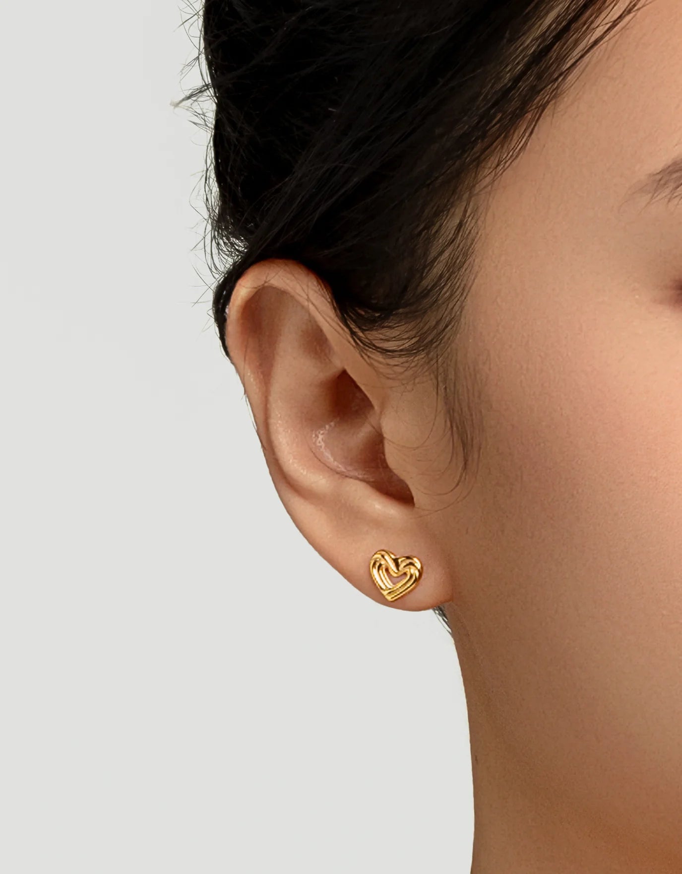 LVC MOD22 Heartline Gold Earrings