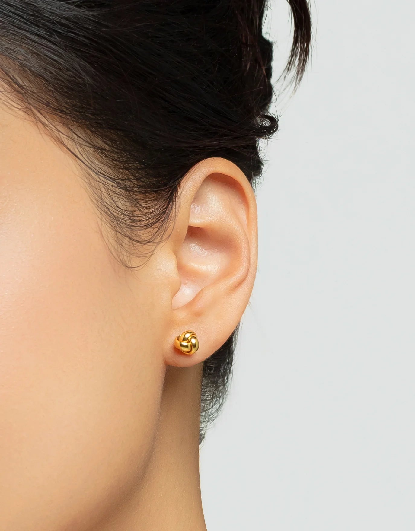 LVC MOD22 Knotty Twist Gold Earrings