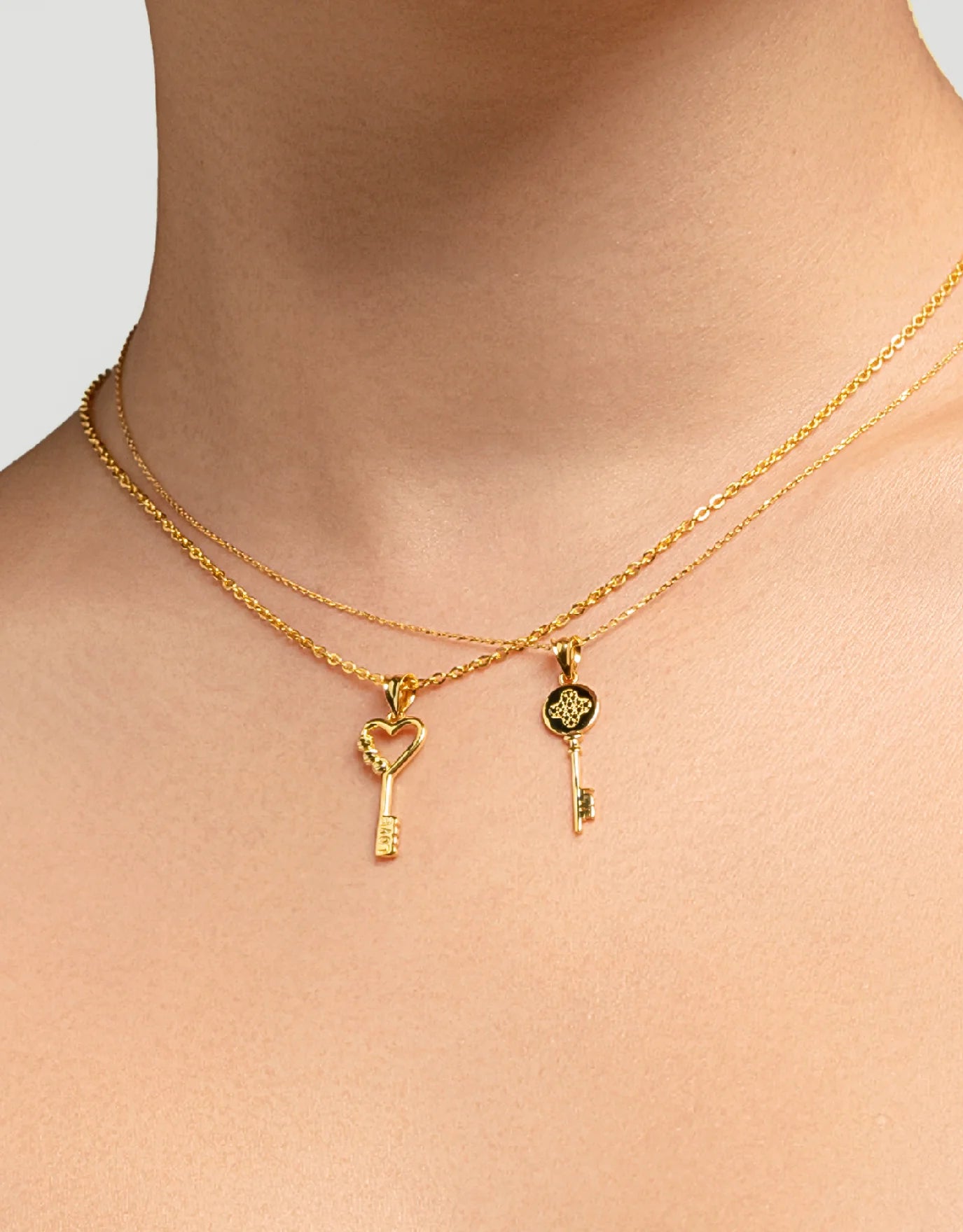LVC MOD22 Tri-Beaded Heart Gold Key Pendant
