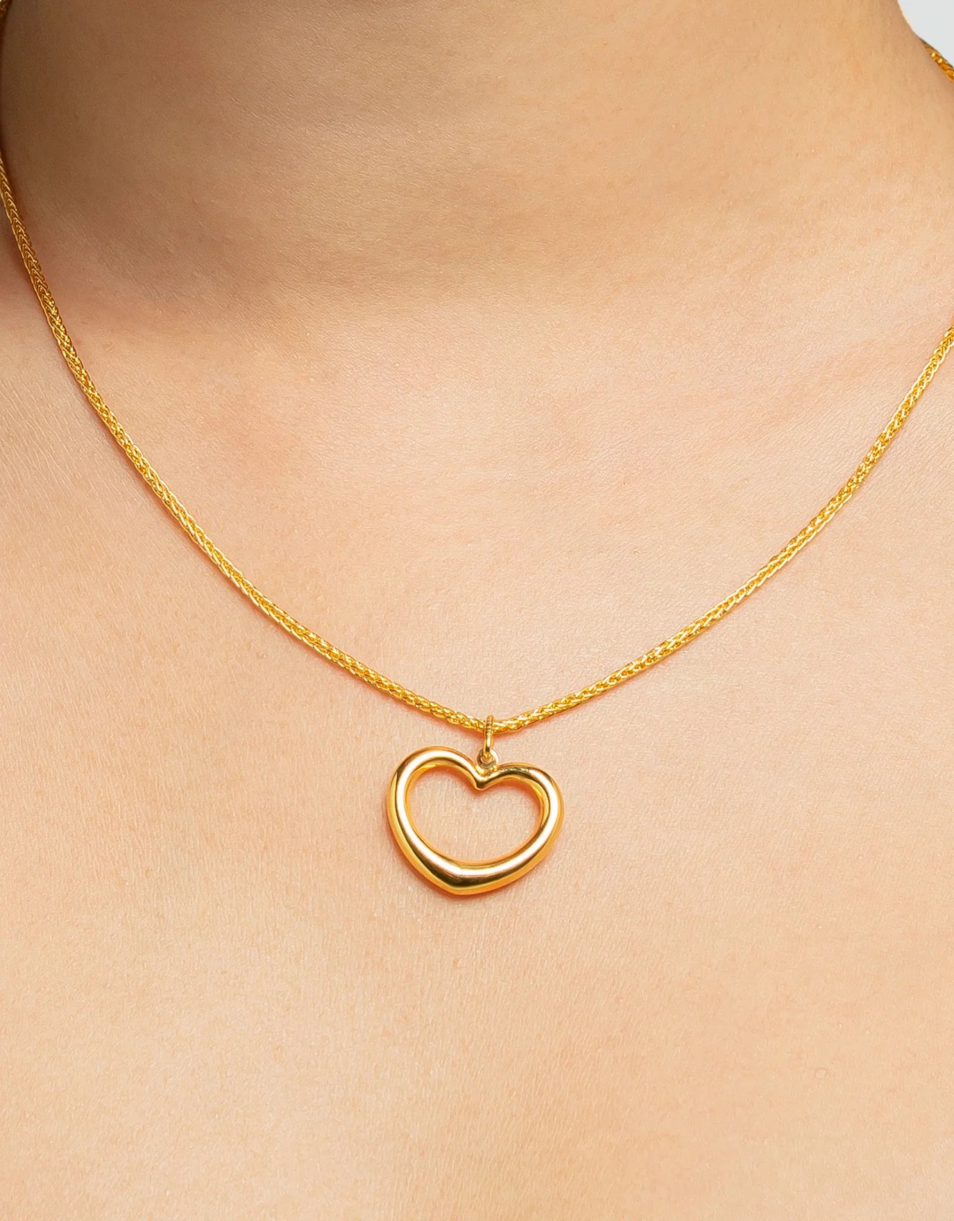 LVC MOD22 Open Affection Gold Pendant