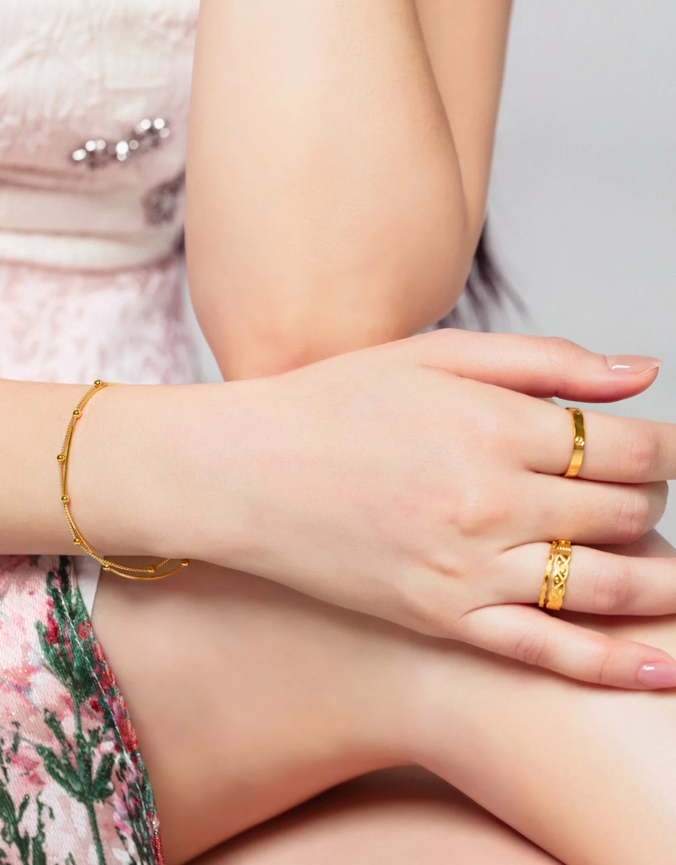 LVC 9IN Flowerette 999 Gold Ring