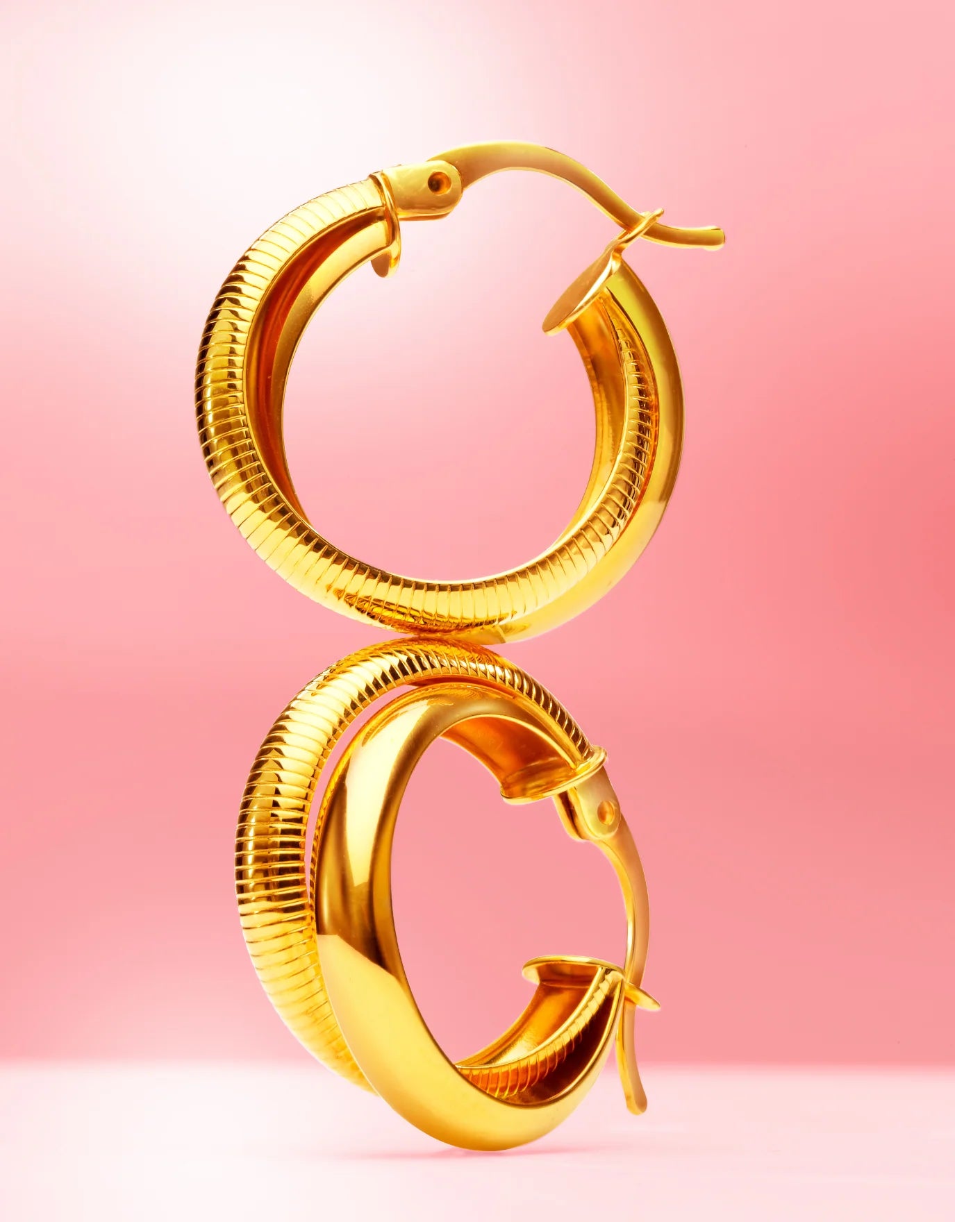 LVC MOD22 Duo Arquer Gold Hoop Earrings