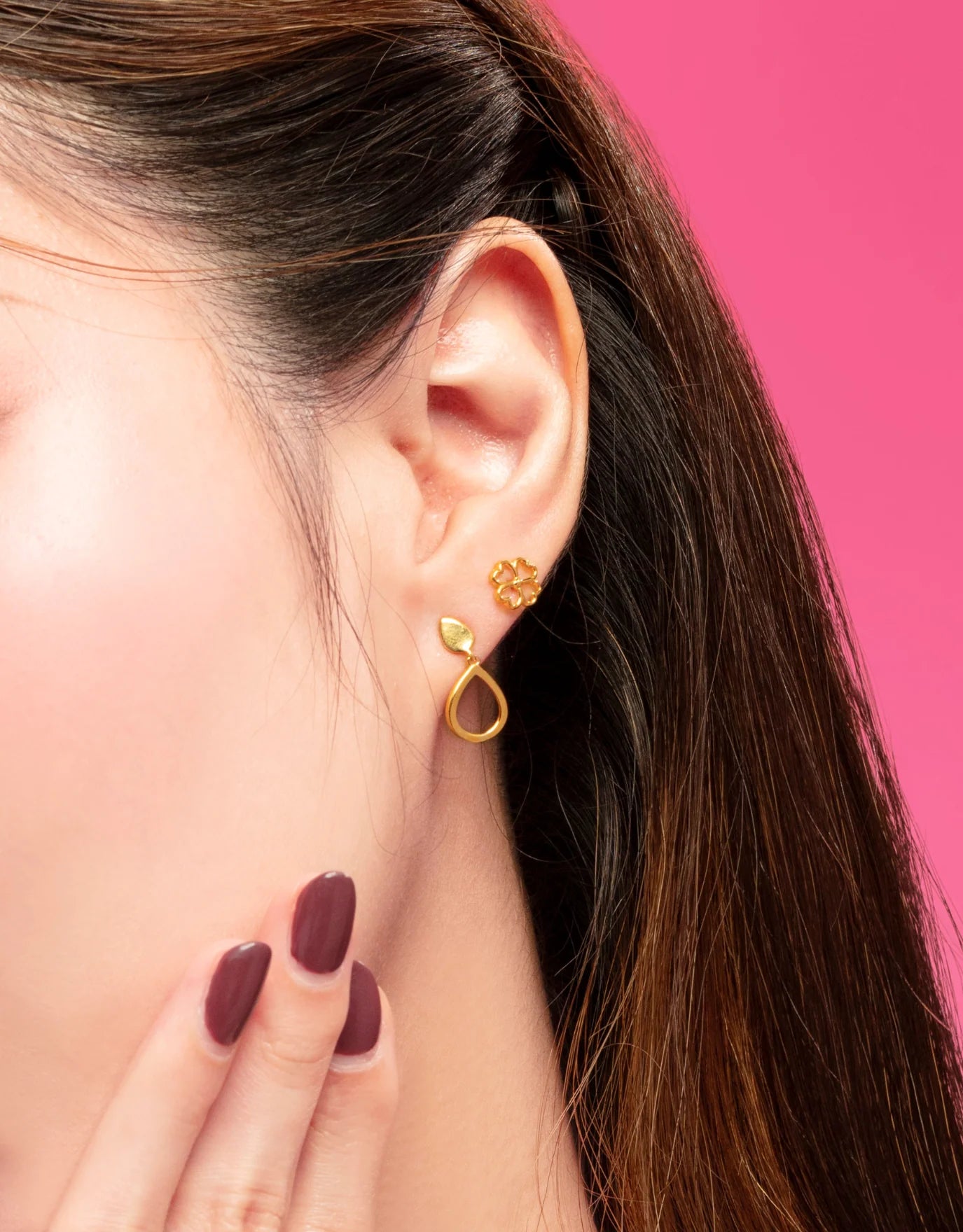 LVC MOD22 Aeris Clover Hearts Gold Earrings