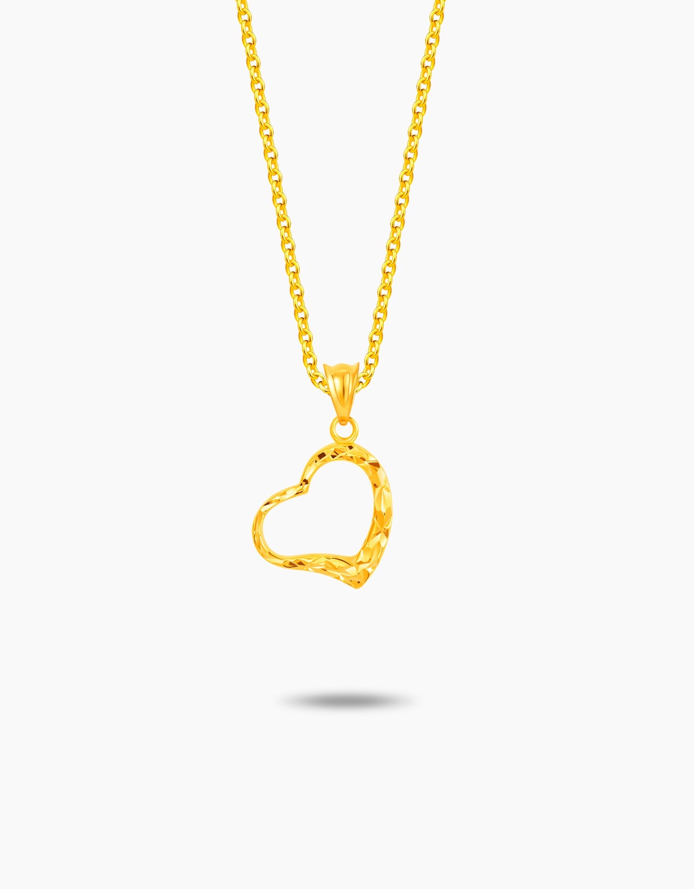 LVC MOD22 Sculpted Heart Gold Pendant