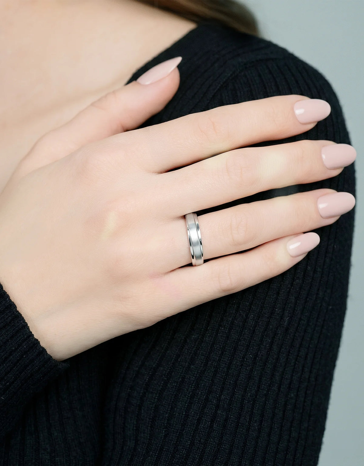 LVC Tresor Crossover Wedding Band