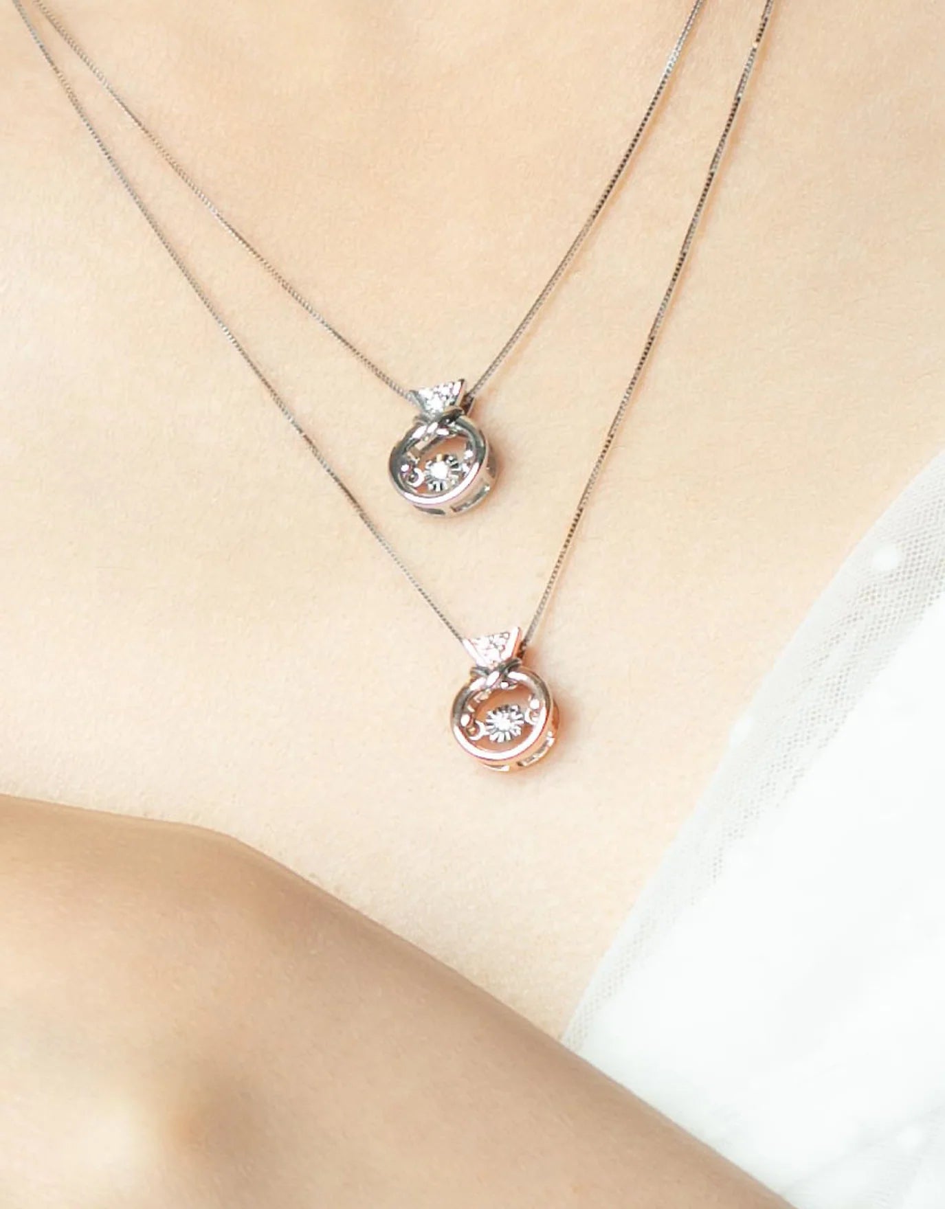 LVC Charmes Crossover Mini Ring Diamond Pendant