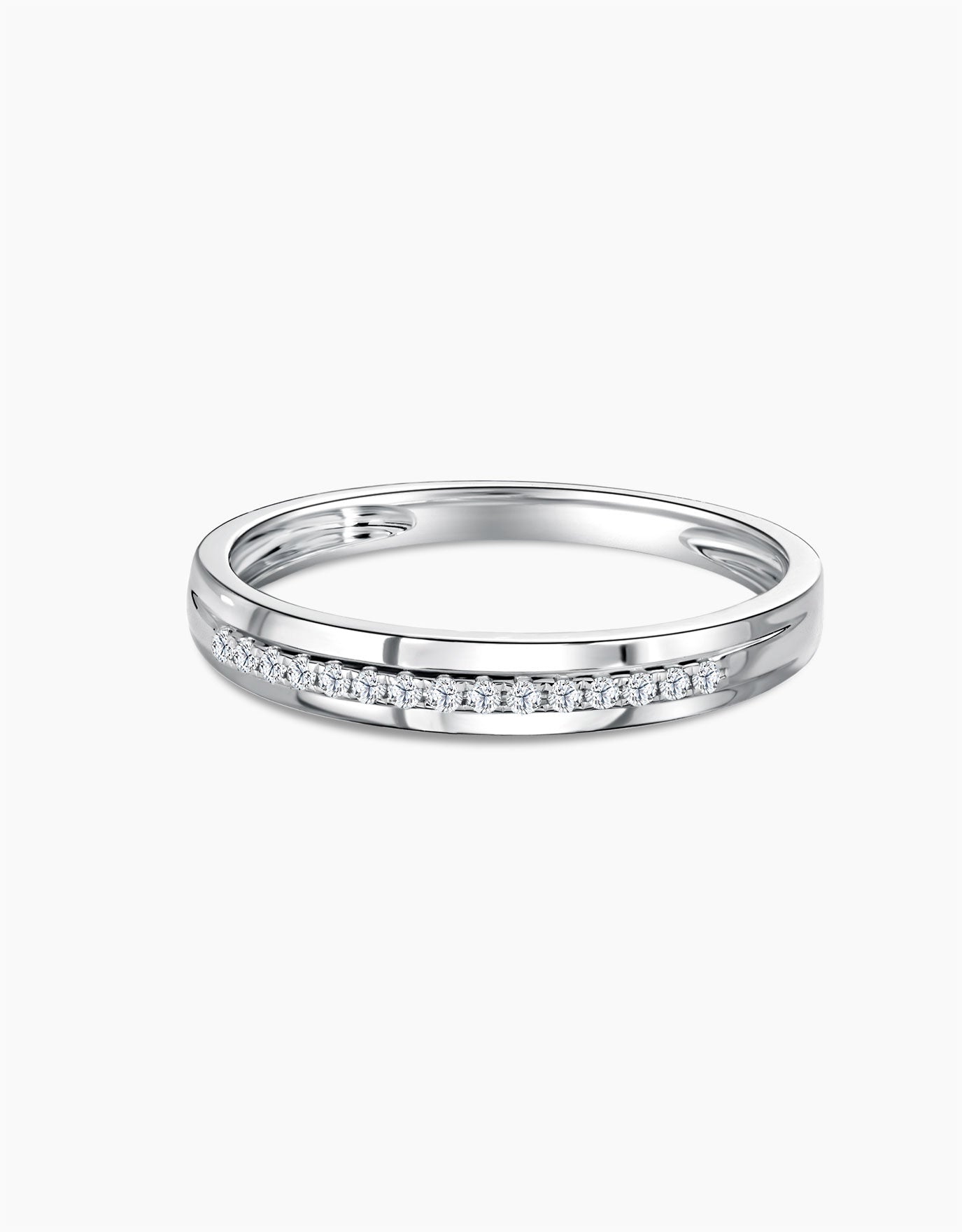 LVC wedding ring in 14k white gold with a row of 15 brilliant diamonds to create a sleek and timeless look