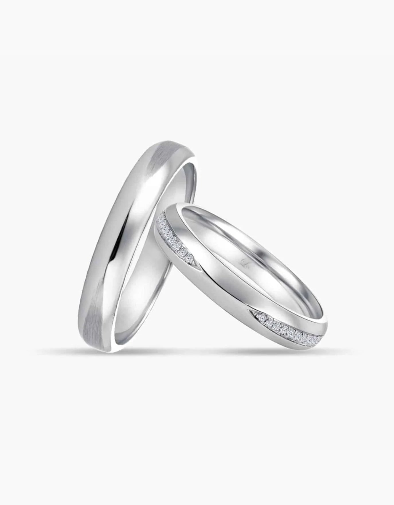 LVC Desirio Passion Wedding Band in White Gold with Brilliant Diamonds