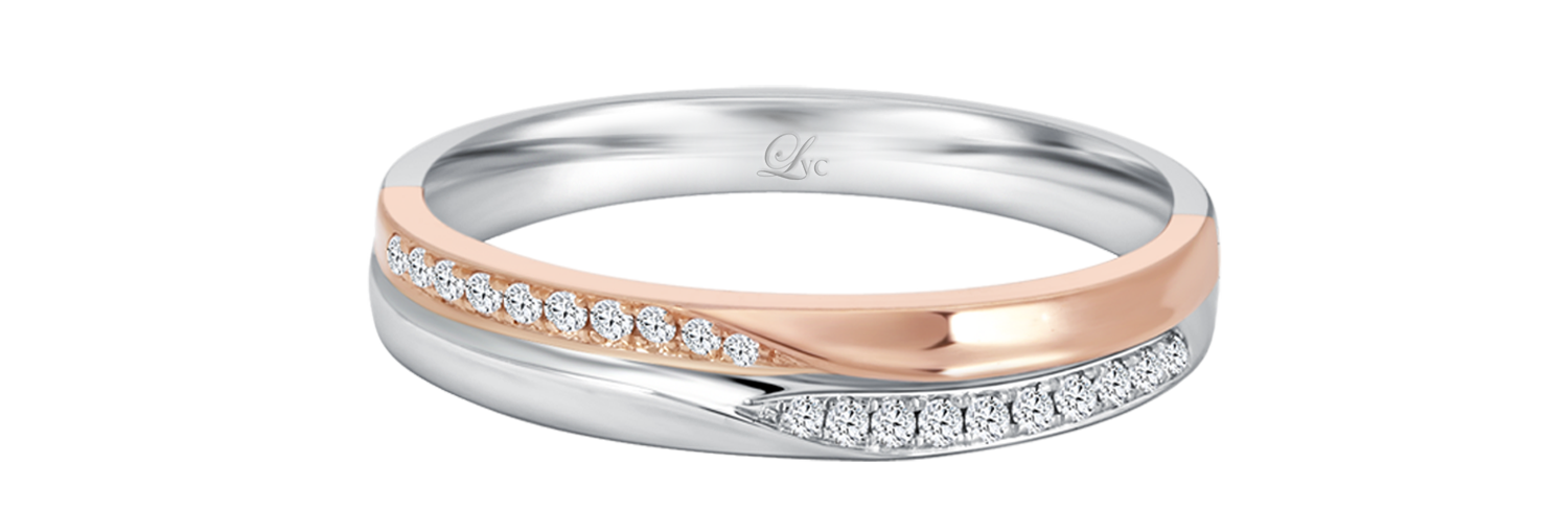 LVC  close up of the wedding ring with two layers of ring in rose gold and white gold as well as two rows of diamonds