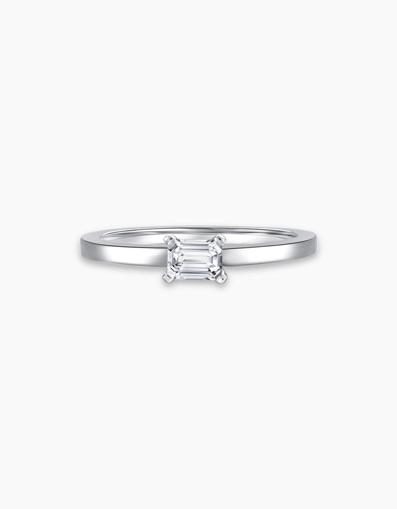LVC Precieux Classic Emerald Diamond Ring
