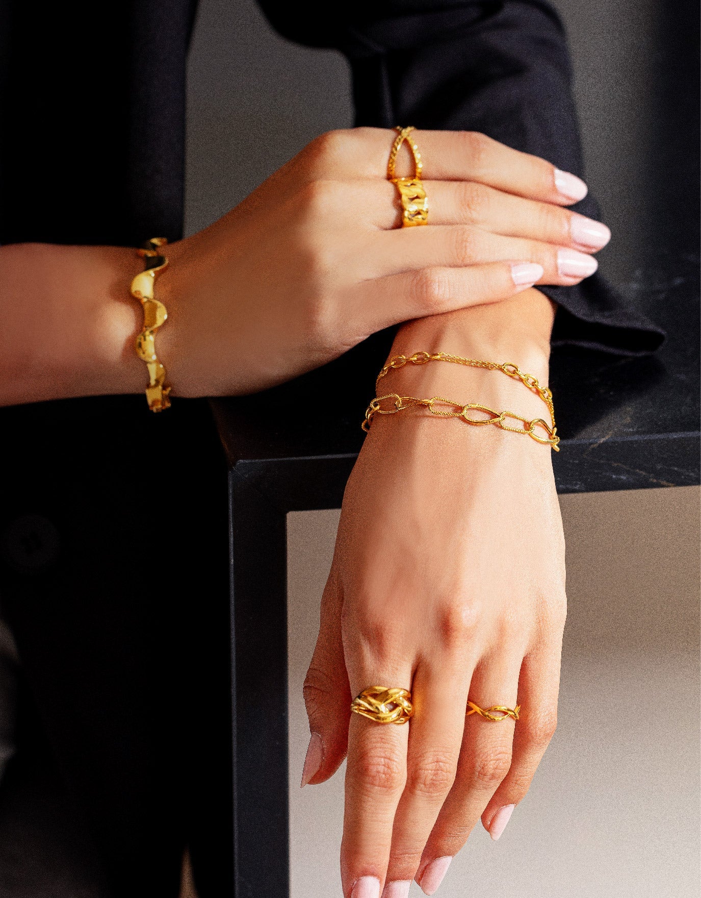 LVC MOD22 Virage Twist Gold Bracelet