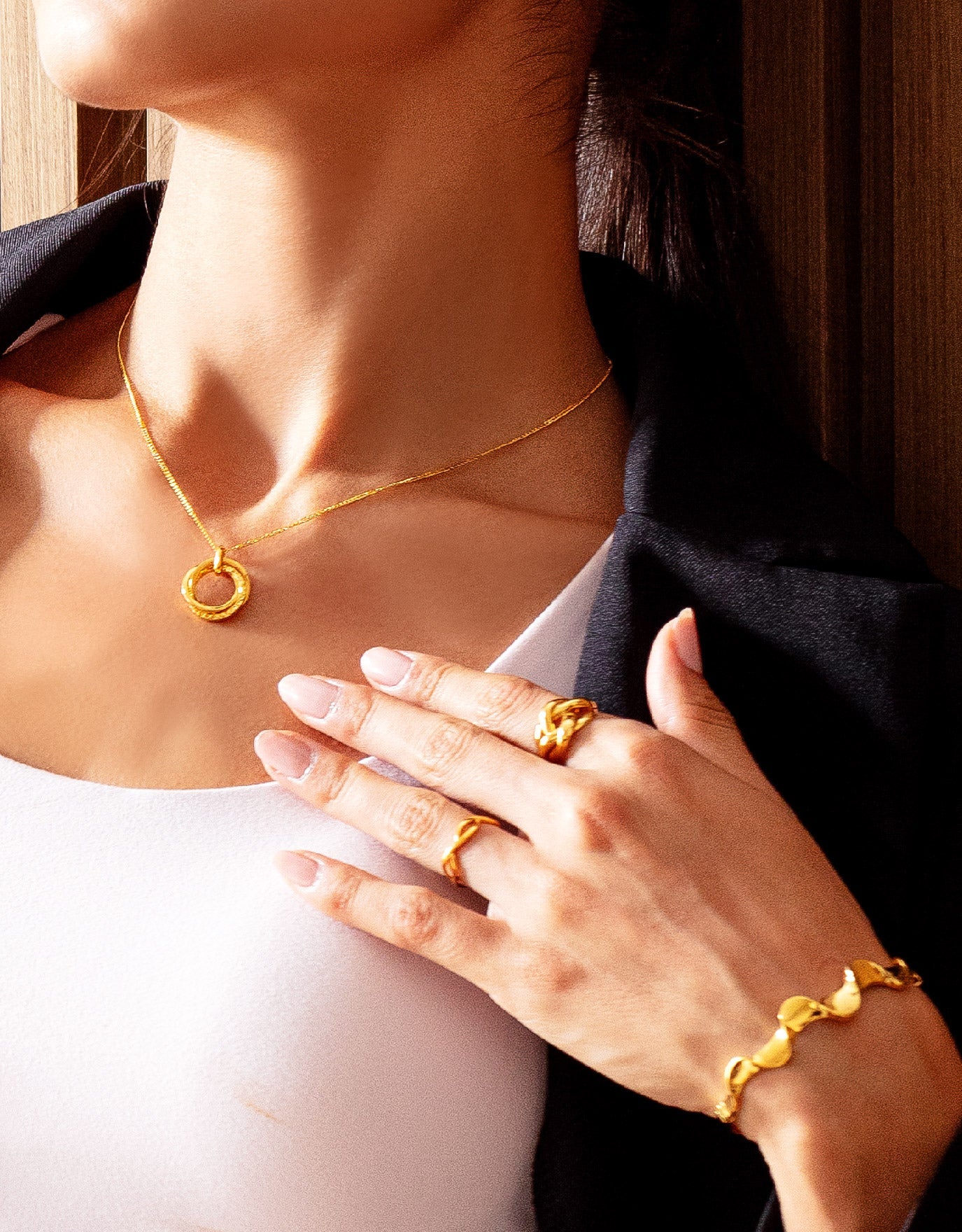 LVC MOD22 Trifold Halo Gold Pendant