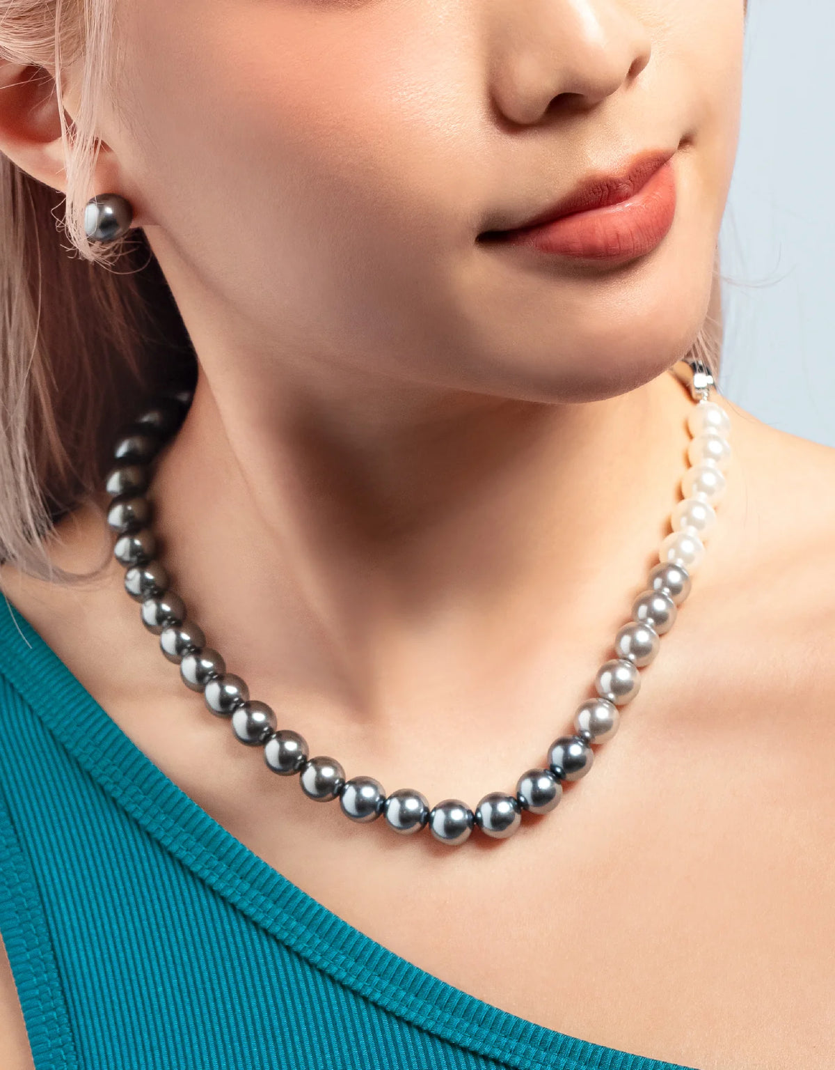 LVC Charmes Gradient Pearl Shine Pearls Necklace & Earrings Bundle
