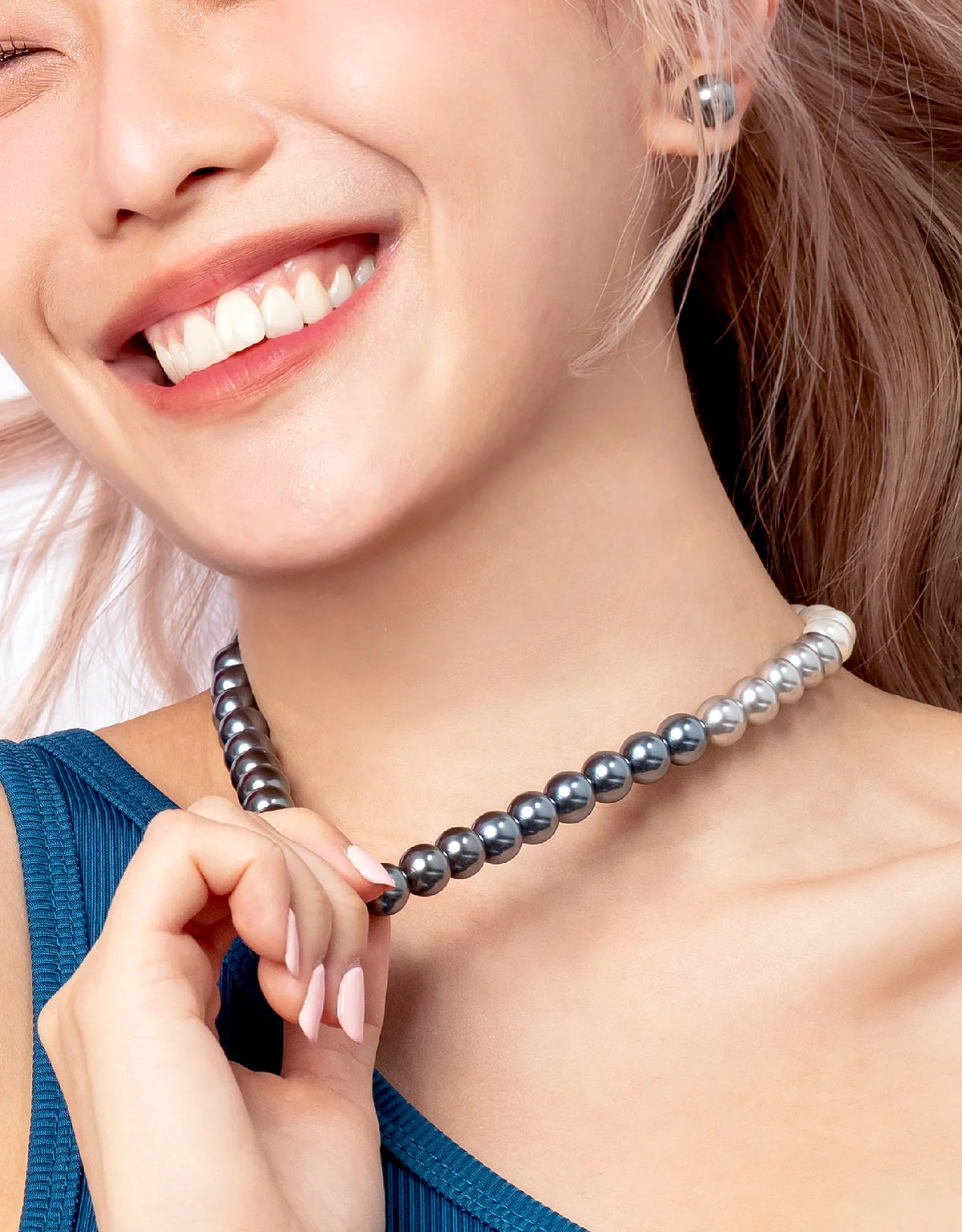 LVC Charmes Gradient Pearl Shine Pearls Necklace & Earrings Bundle