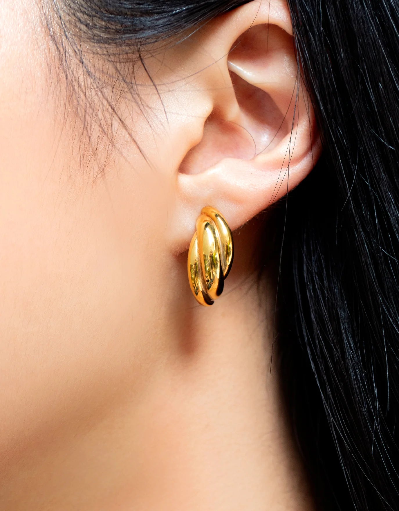 LVC MOD22 Onda Arc Gold Earrings