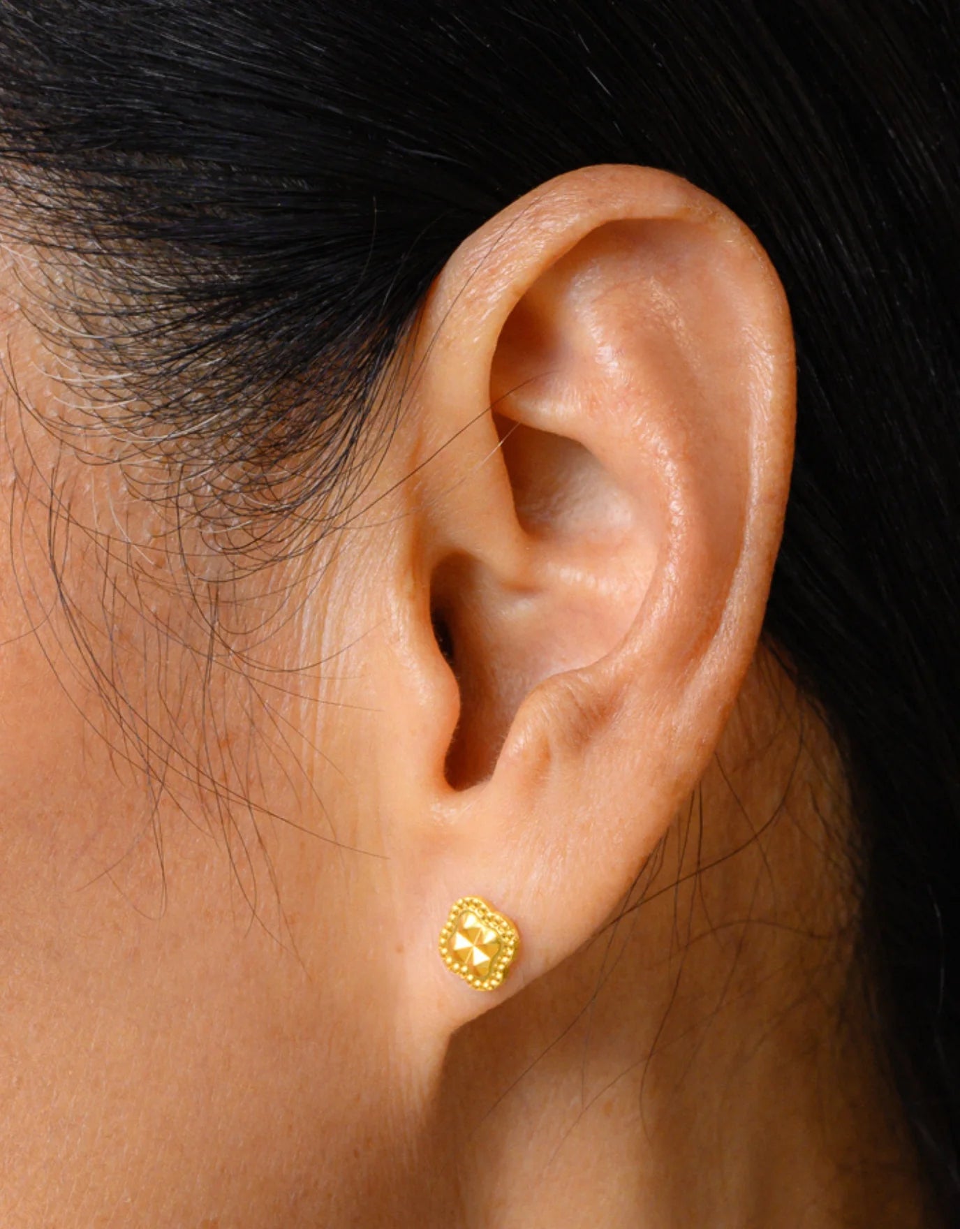 LVC 9IN Pearlina 999 Gold Earrings